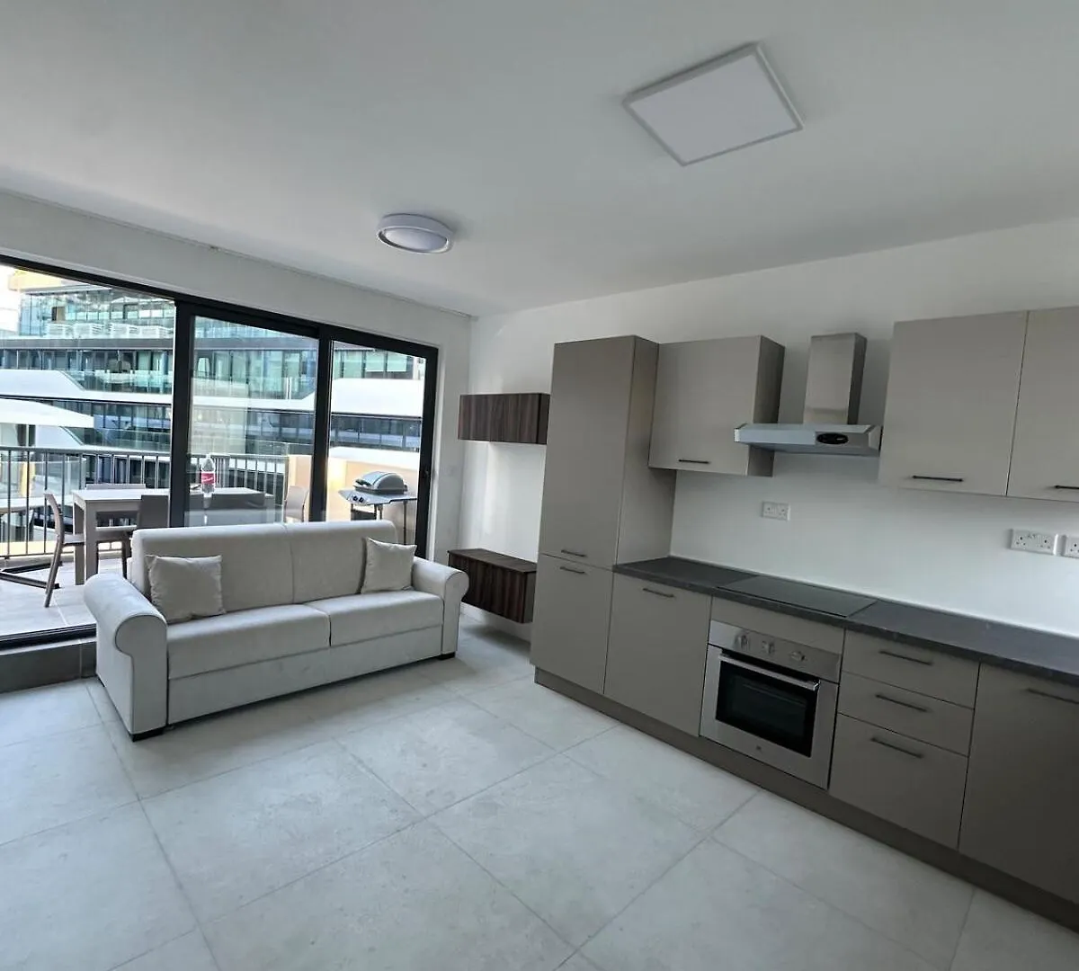 Sky High Getaway Apartment Saint Julian's Malta