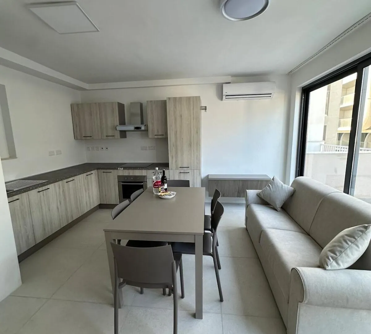 Sky High Getaway Apartment Saint Julian's 0*,