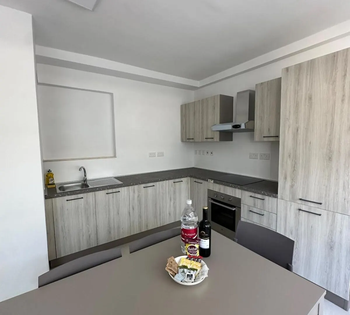 Sky High Getaway Apartment Saint Julian's 0*,  Malta