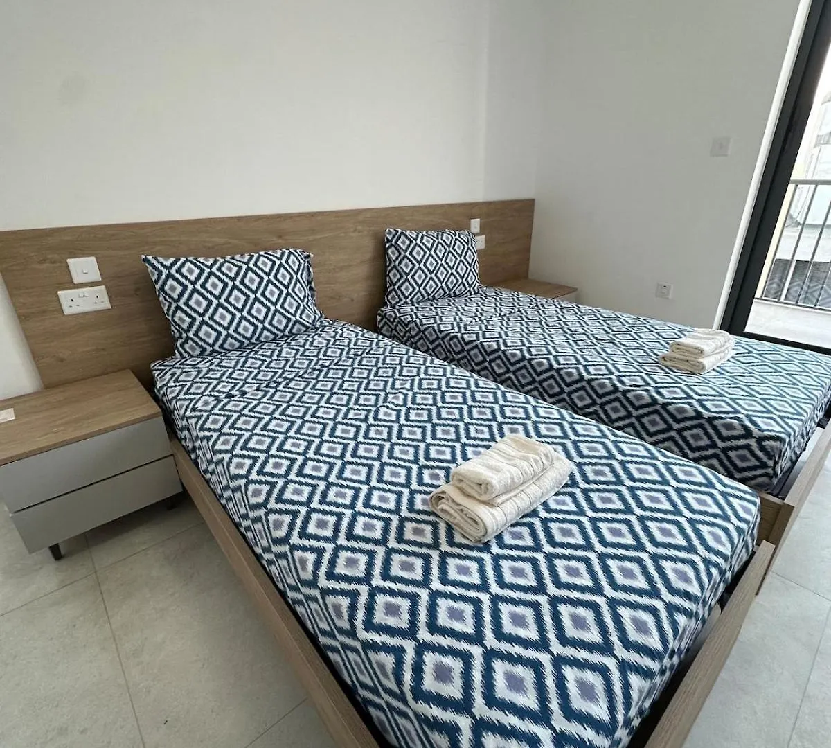 Sky High Getaway Apartment Saint Julian's Malta
