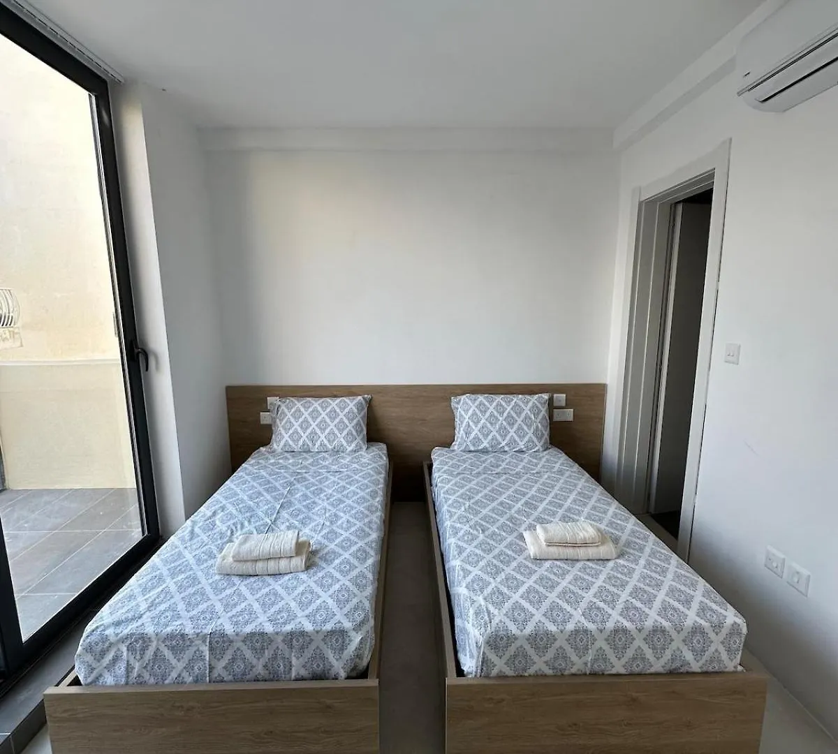 Sky High Getaway Apartment Saint Julian's